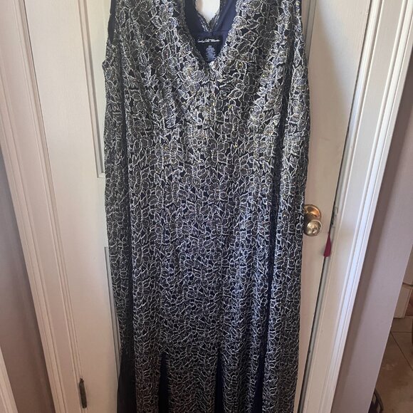 Blue and Gold Lace Stretch V Neck Dress - 3X - Picture 5 of 5